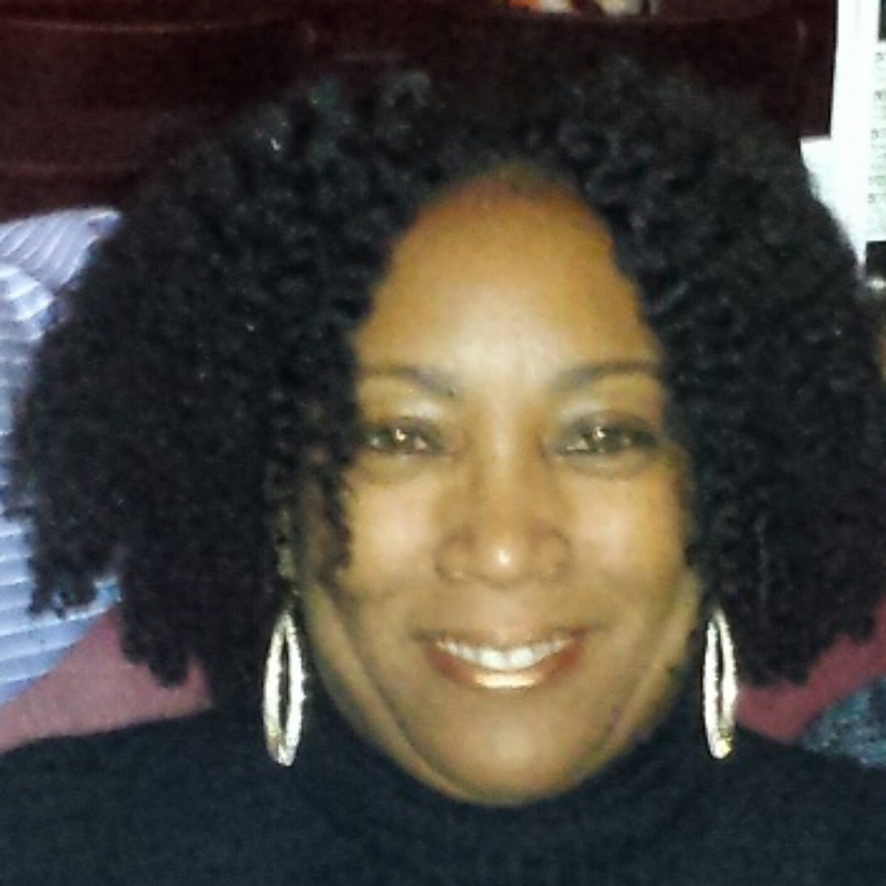 Meet your Posher, Cassandra